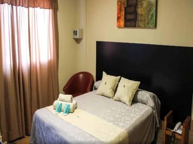 Hotel Alto Parana Cordoba Bagian luar foto