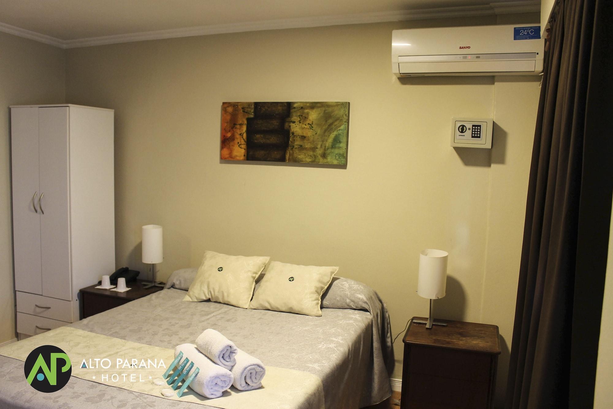 Hotel Alto Parana Cordoba Bagian luar foto